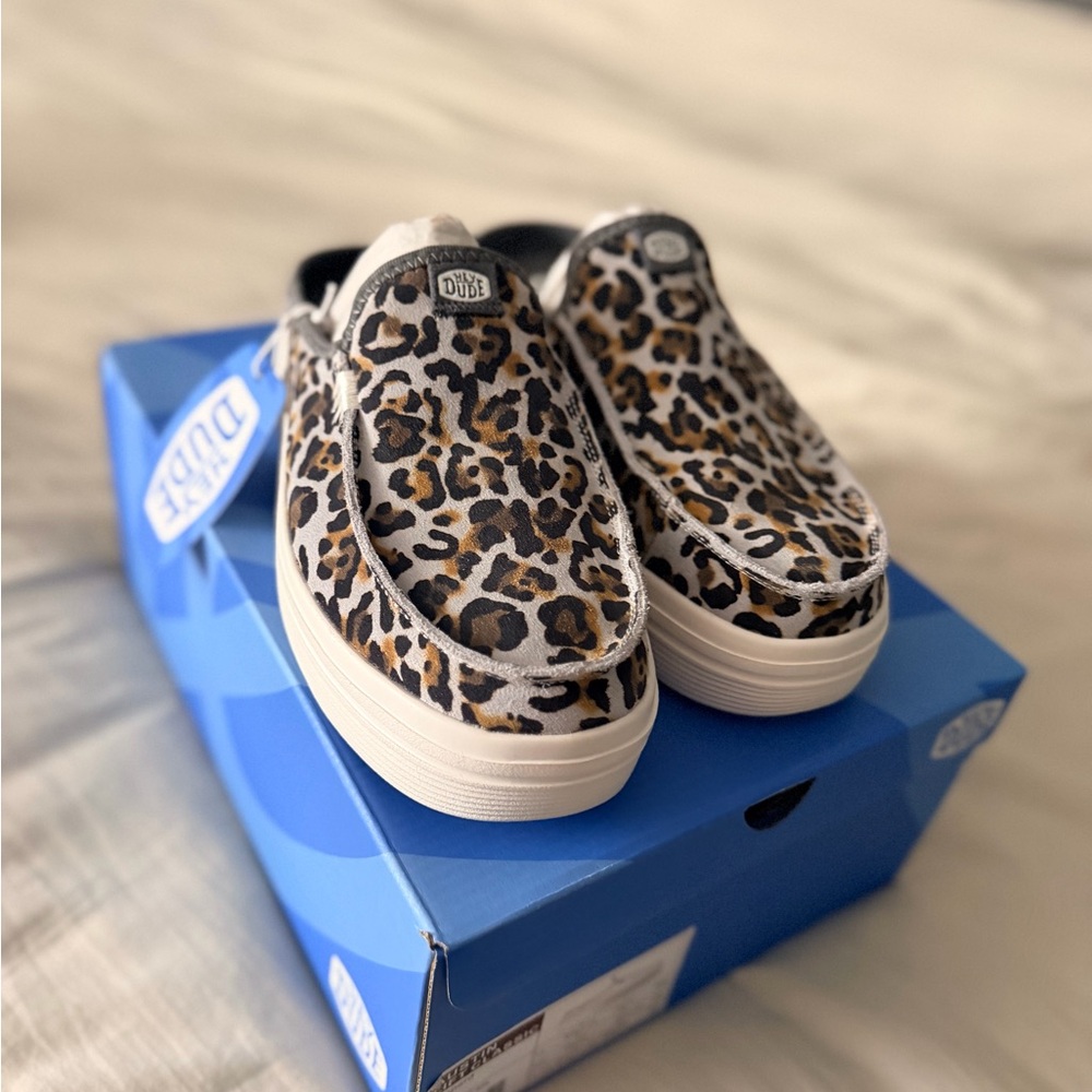 Hey Dude Austin Lift Classic Leopard Shoes